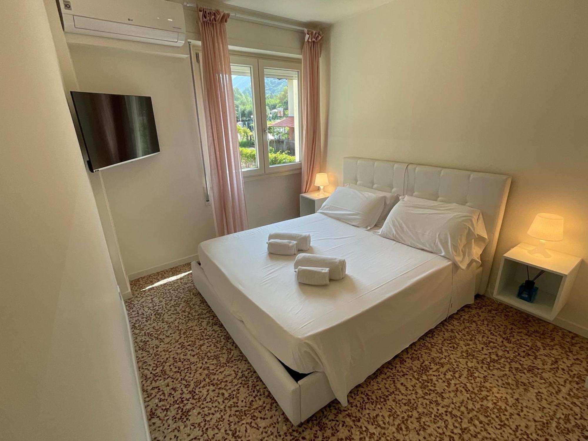 Villa Franca Pilzone Buitenkant foto