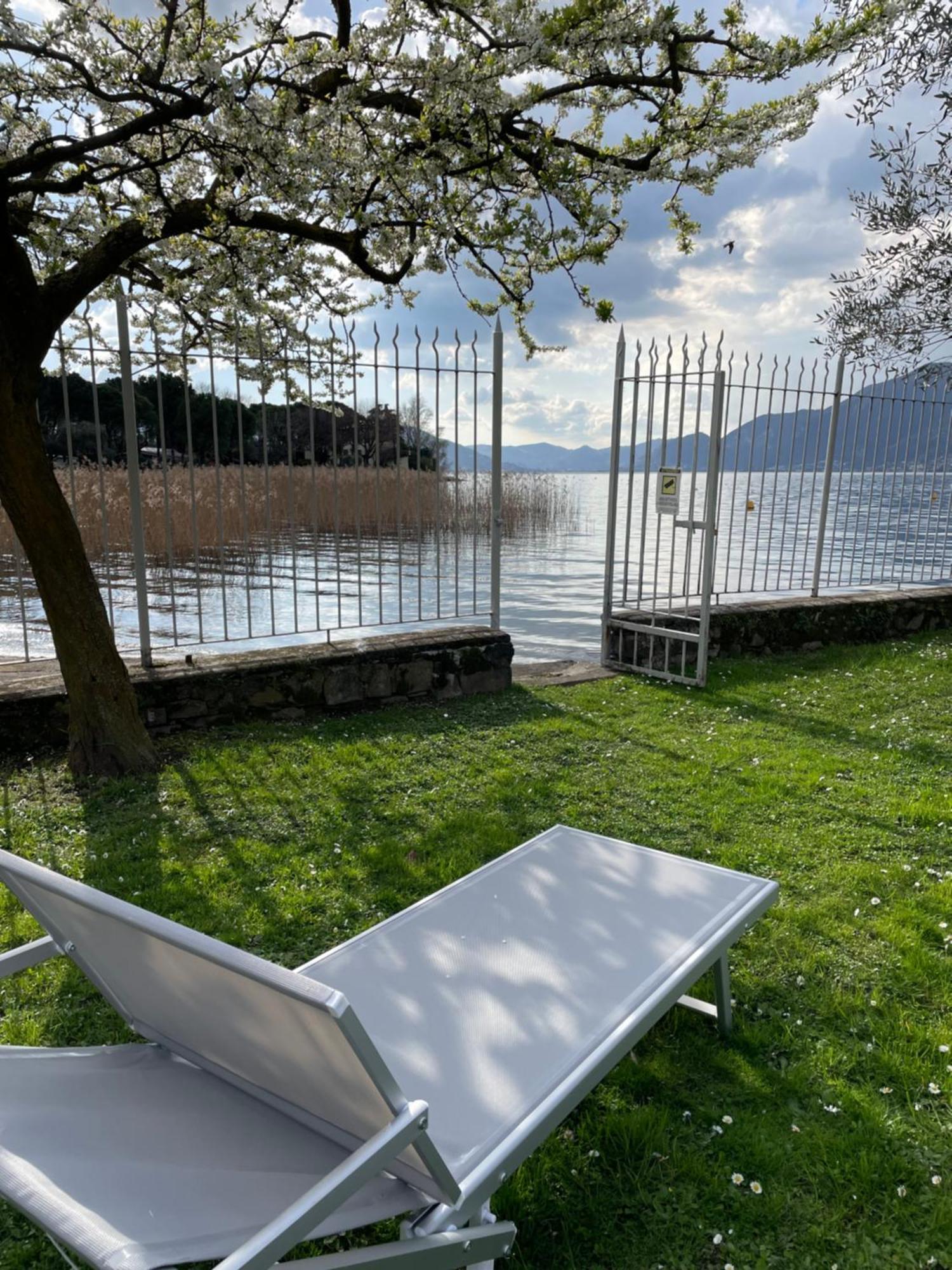 Villa Franca Pilzone Buitenkant foto